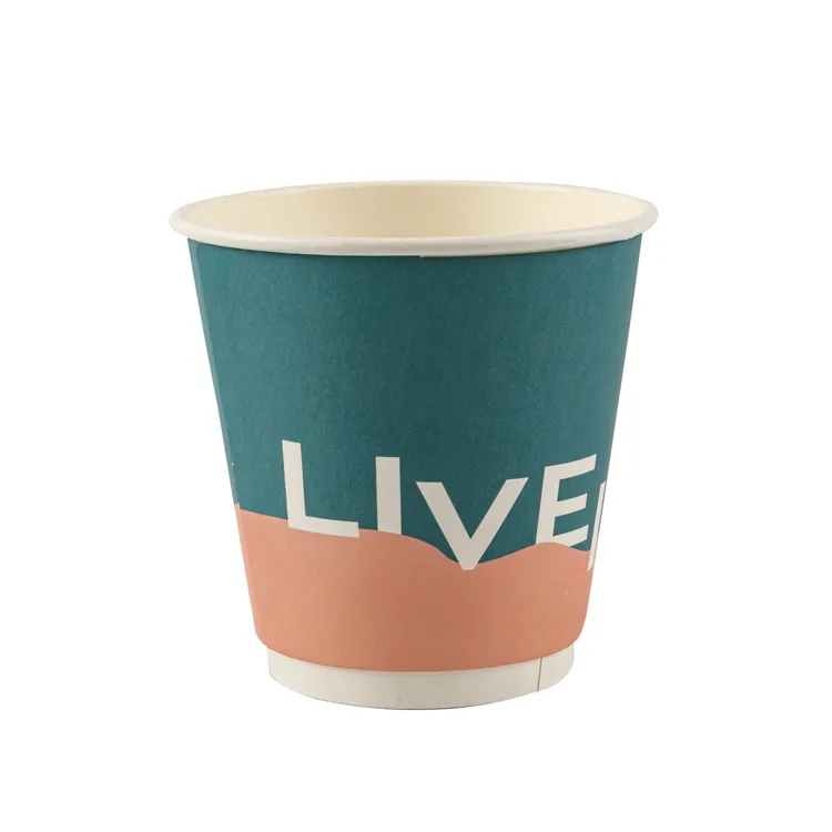 Quel est le meilleur, des tasses en papier ou des tasses en plastique?